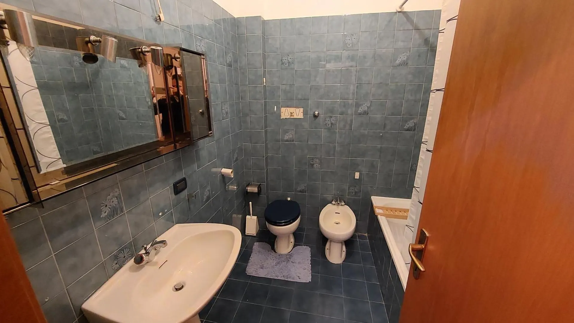La Torre Apartment Genoa 0*,  Italy